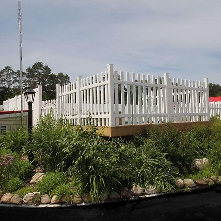Mackinac Lake Trail Motel Mackinaw City Bilik gambar