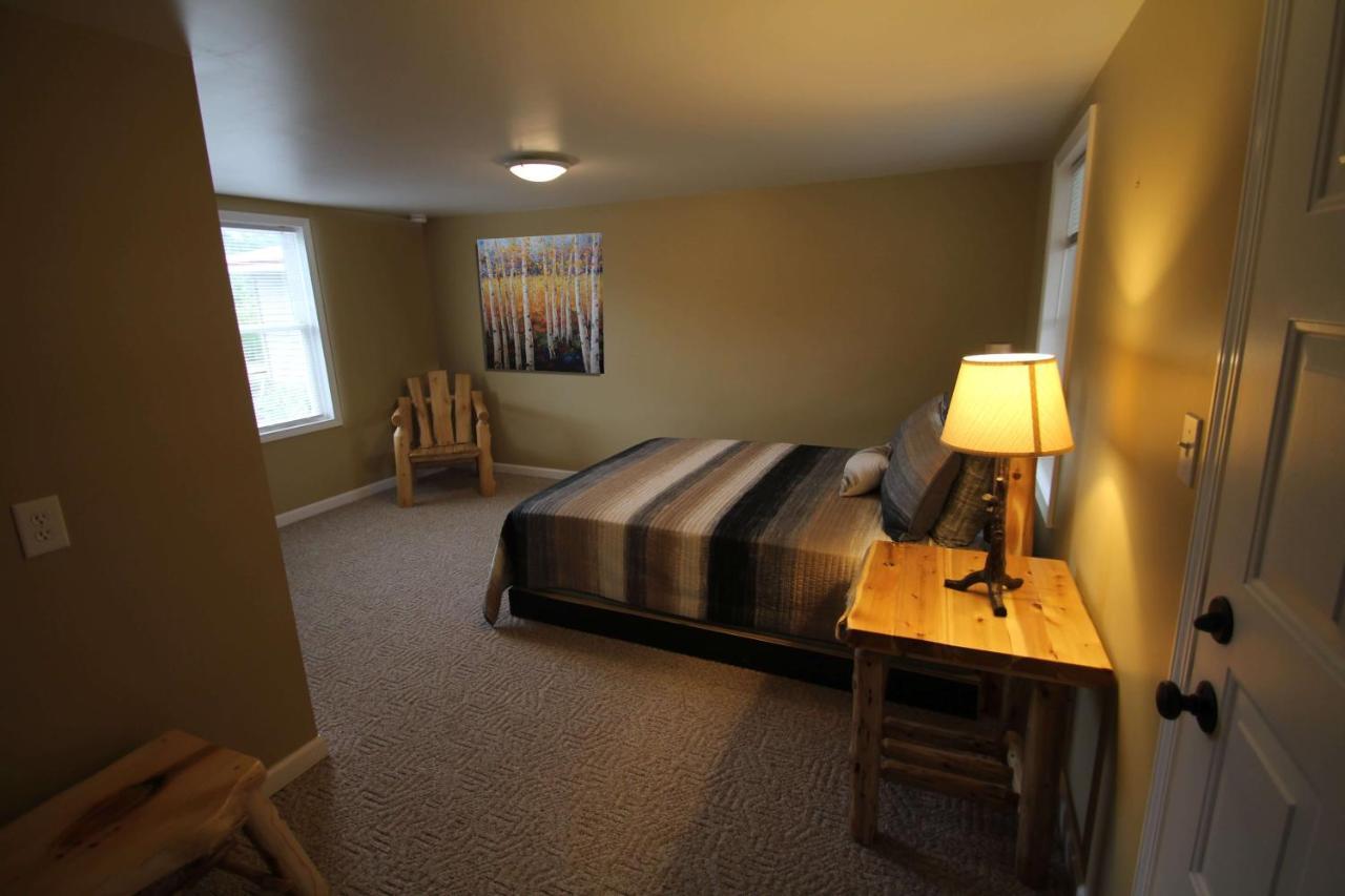 Mackinac Lake Trail Motel Mackinaw City Bilik gambar